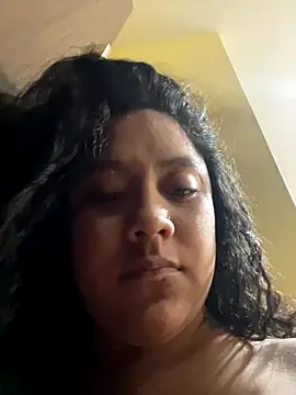 Snapshot of Techi0525 chatting on 12.04.25 Techi0525 online show from 12.04.25