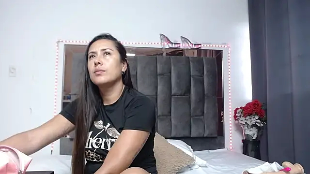 Salmma Milf online show from 04.09.26