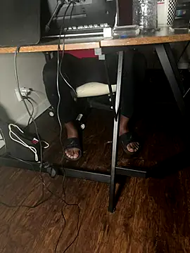 Snapshot of yourNBAfantasy chatting on 12.01.25 yourNBAfantasy online show from 12.01.25