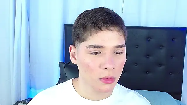 Snapshot of Mattass18 chatting on 02.25.26 Mattass18 online show from 02.25.26