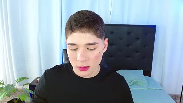 Snapshot of Mattass18 chatting on 03.04.26 Mattass18 online show from 03.04.26