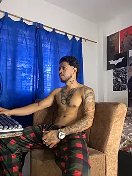 Kylian Alessandro online show from 10.21.25