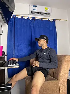 Kylian Alessandro online show from 12.15.25