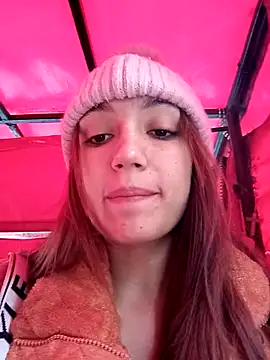 Snapshot of Arianaa_Toro chatting on 10.29.25 Arianaa Toro online show from 10.29.25