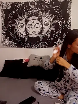 Snapshot of abby_n_emily chatting on 03.02.26 abby n emily online show from 03.02.26