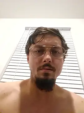 Snapshot of White_FangandKawi chatting on 01.10.26 White FangandKawi online show from 01.10.26