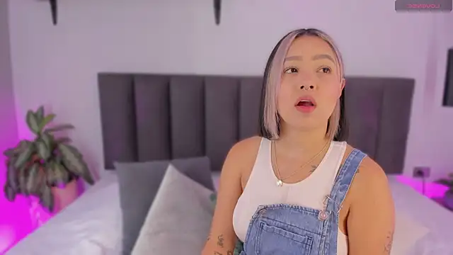 AilanaCortes online show from 04.20.26