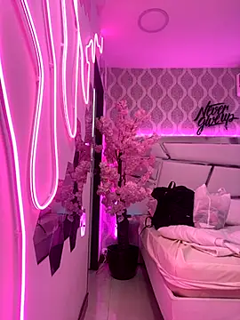 DevoraCarther online show from 10.23.25