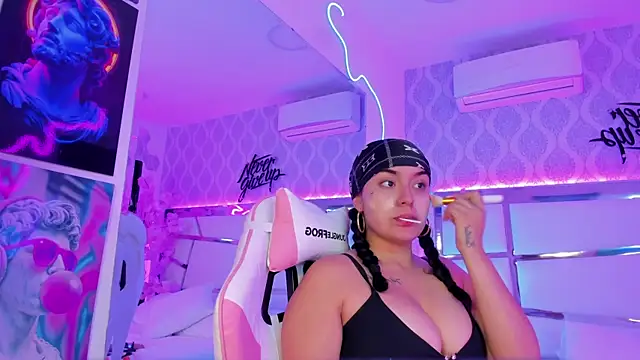 DevoraCarther online show from 11.08.25