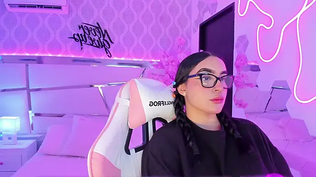 DevoraCarther online show from 11.18.25