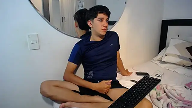 Snapshot of Dravith_Valery chatting on 11.21.25 Dravith Valery online show from 11.21.25