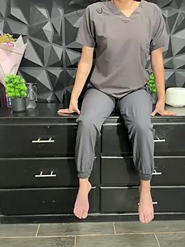 Snapshot of celia-hot chatting on 10.21.25 celia-hot online show from 10.21.25