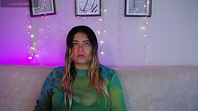 Sweet Bella Valery online show from 04.18.26