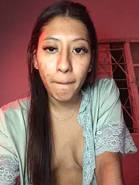 Snapshot of santosz83 chatting on 10.30.25 santosz83 online show from 10.30.25