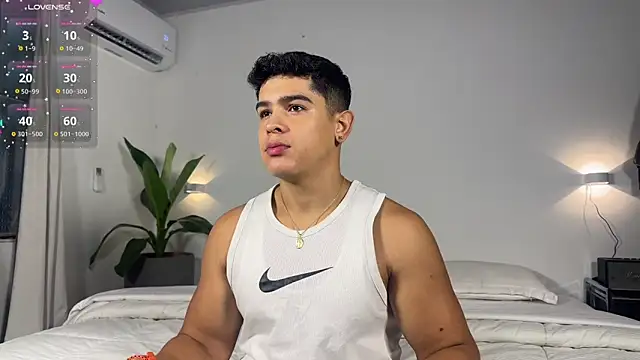 Snapshot of Scott_flintt chatting on 11.16.25 Scott flintt online show from 11.16.25