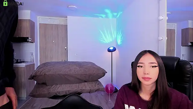 Mikeyvioleta  online show from 03.02.26