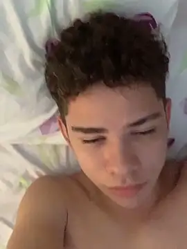 Snapshot of Leo_TheGod chatting on 10.20.25 Leo TheGod online show from 10.20.25