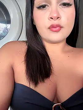 Lucianacuoper online show from 11.15.25