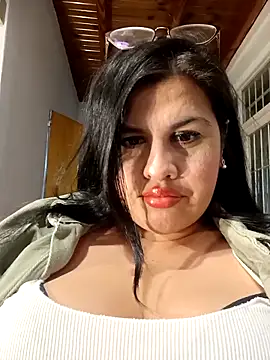 Sexylips200 online show from 10.17.25