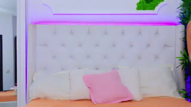 AriannaSins online show from 01.22.25