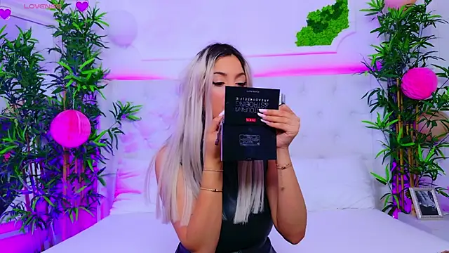 AriannaSins online show from 09.22.25