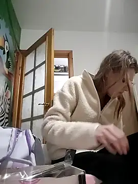 SandyCassie online show from 12.21.25