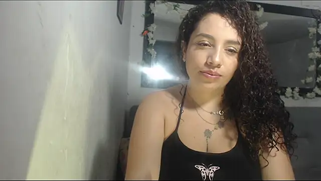 m zoee online show from 11.23.25