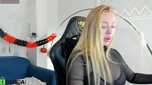 Snapshot of neighbour_sex chatting on 10.29.25 neighbour sex online show from 10.29.25