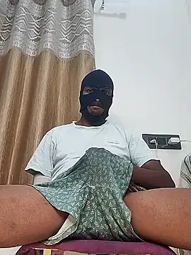 Snapshot of Mysterious_Prince chatting on 11.28.25 Mysterious Prince online show from 11.28.25