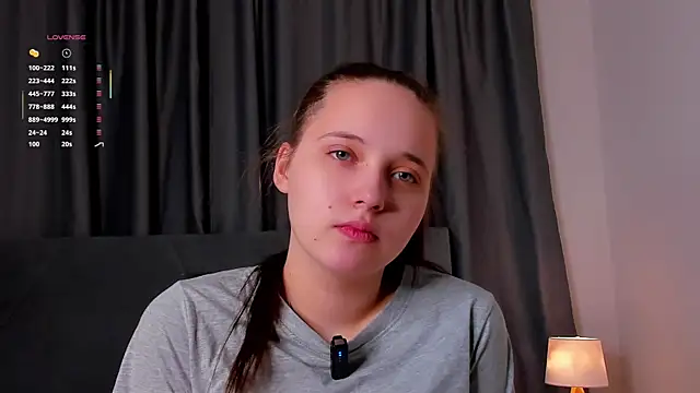 NadiaGnegy online show from 11.02.25