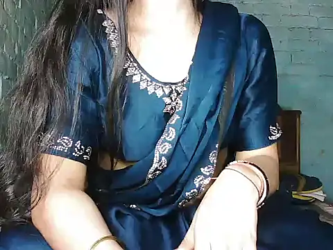 Snapshot of diksha--s chatting on 10.26.25 diksha--s online show from 10.26.25