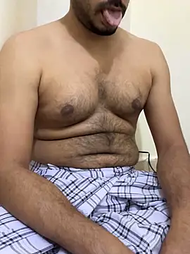 Handsome8677 online show from 04.10.26