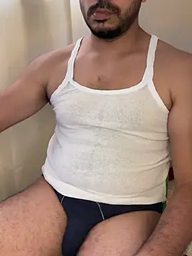 Handsome8677 online show from 04.12.26