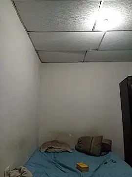 Teressa Love online show from 11.28.25