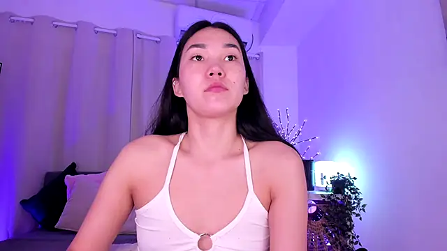Snapshot of Divine_Madeleine chatting on 06.29.26 Divine Madeleine online show from 06.29.26
