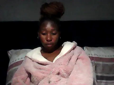 sexysmalldaily04 online show from 10.22.25