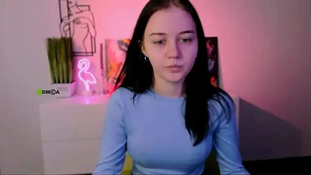 Snapshot of miki_ti chatting on 11.15.25 miki ti online show from 11.15.25