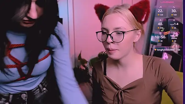 Snapshot of miki_ti chatting on 11.21.25 miki ti online show from 11.21.25