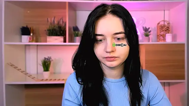 Snapshot of miki_ti chatting on 12.14.25 miki ti online show from 12.14.25