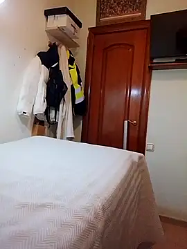 juliatoo online show from 04.29.26