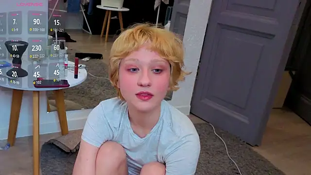 Melisaa Cooper online show from 12.04.25