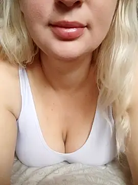 PaigexLynn online show from 11.12.25