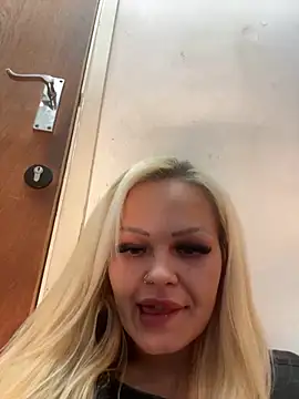 CherryXOX- online show from 10.30.25