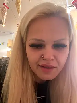 CherryXOX- online show from 11.13.25