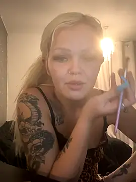 CherryXOX- online show from 11.17.25