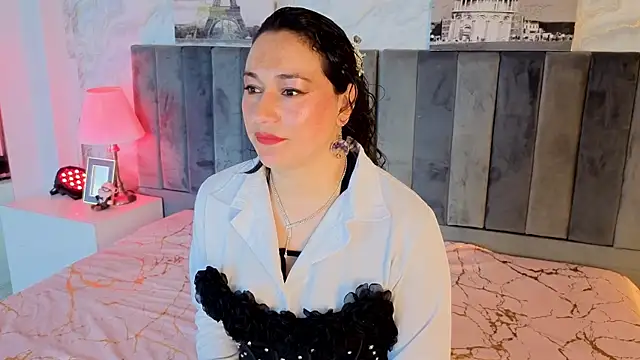 Snapshot of Elizabeth_bennett_6 chatting on 01.05.26 Elizabeth bennett 6 online show from 01.05.26