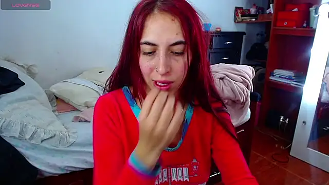 Snapshot of MariamGray1 chatting on 02.15.26 MariamGray1 online show from 02.15.26