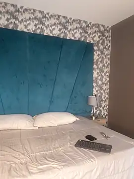 Aaron Eze online show from 02.11.26