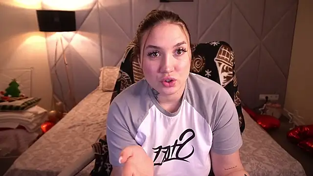 Snapshot of AmiraChase chatting on 02.27.26 AmiraChase online show from 02.27.26