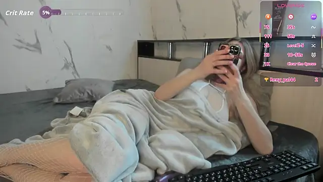 SophieRayne online show from 12.22.25